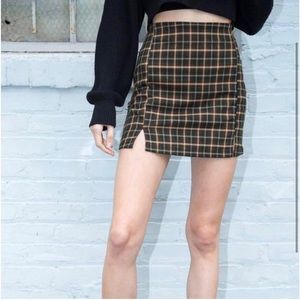 Brandy melville mini skirt💚